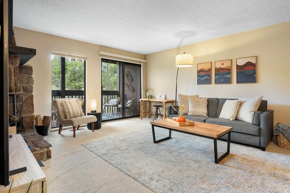 6 Mi to Skiing: Condo w/ Balcony in Fraser!