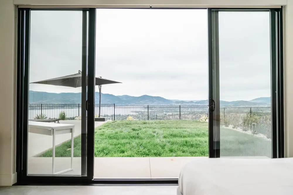 Salt w Pool Sauna Lake View Upper Mission Lux