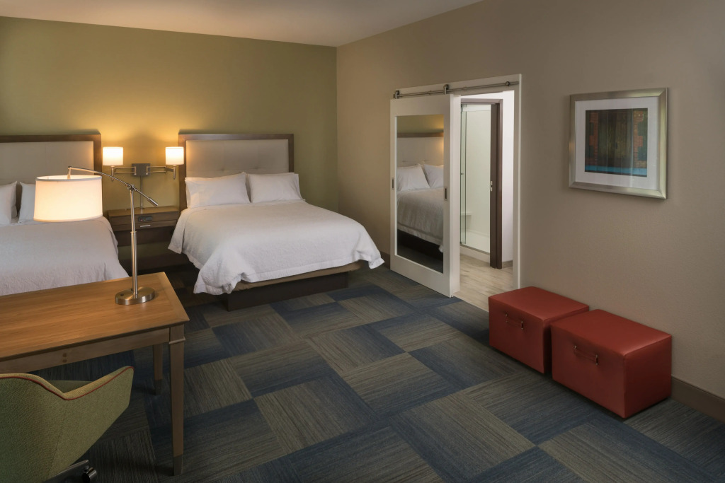 Hampton Inn & Suites-Asheville Biltmore Village, NC