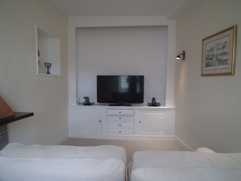 No 6 B&B