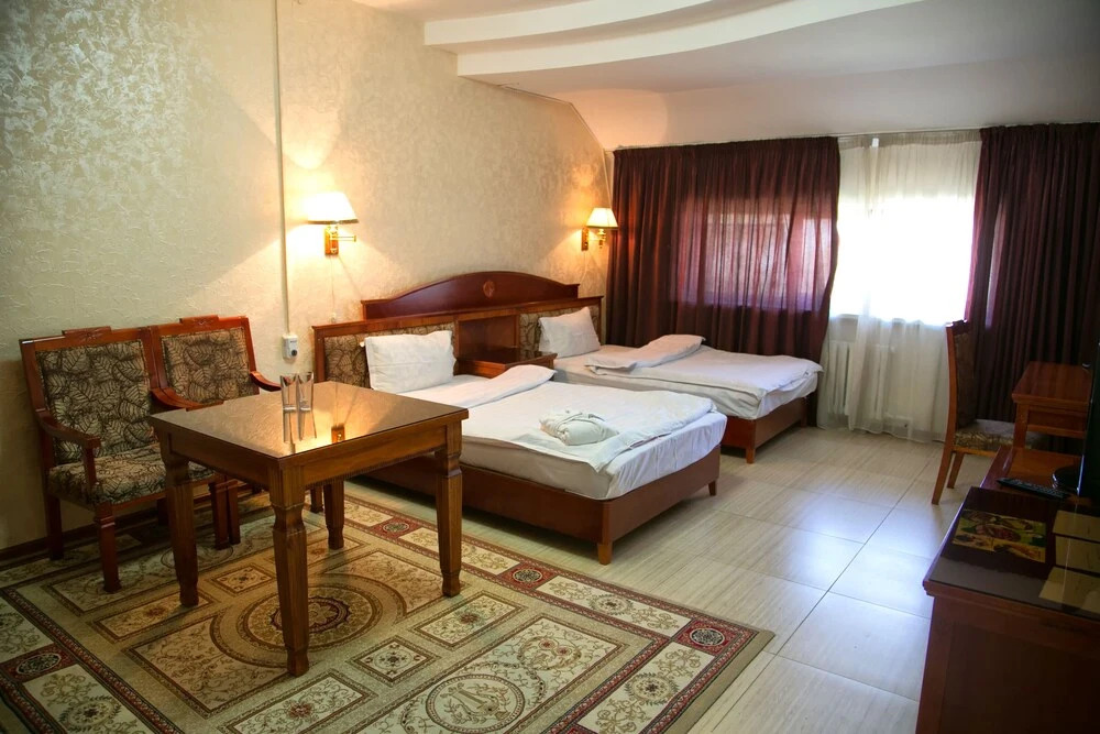 Qazybek Hotel