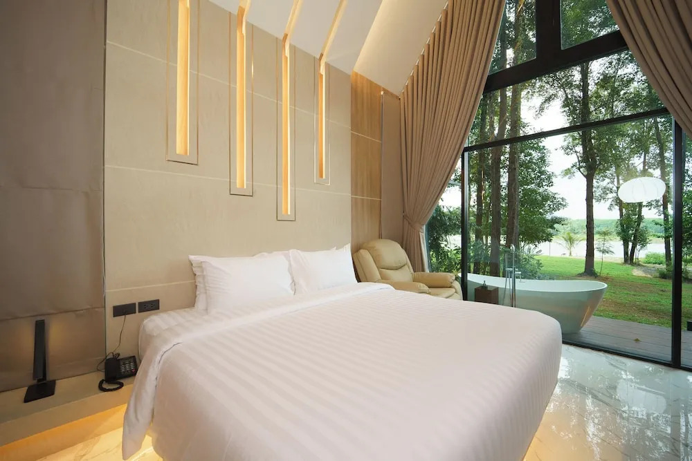 High Tree Resort Co.,Ltd.