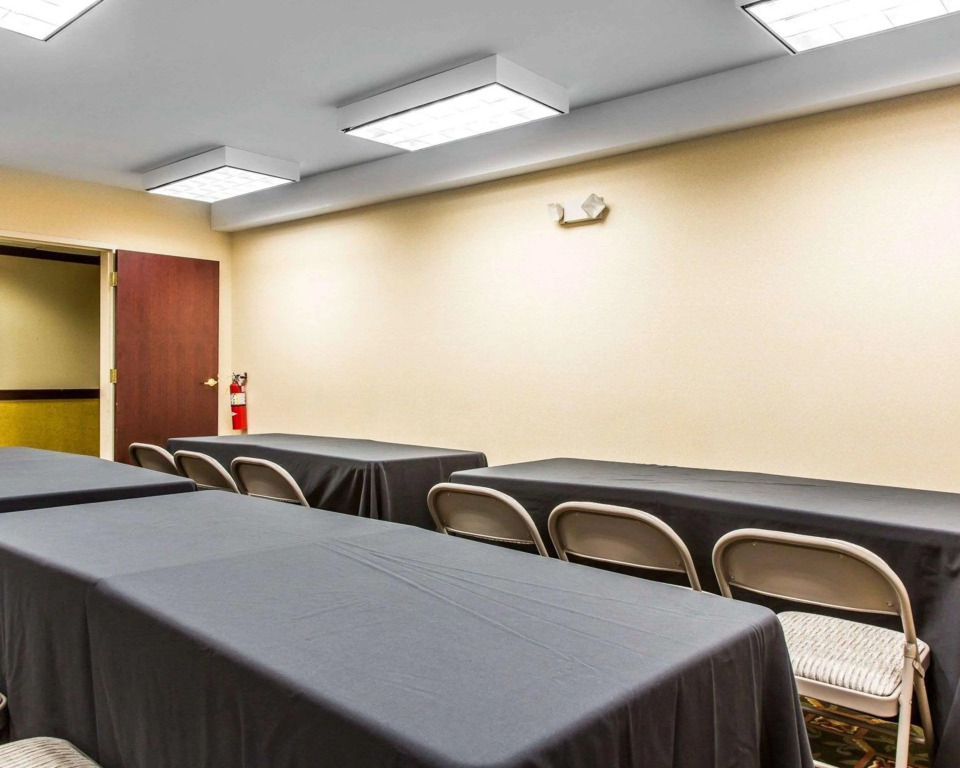 Comfort Inn East Windsor - Springfield