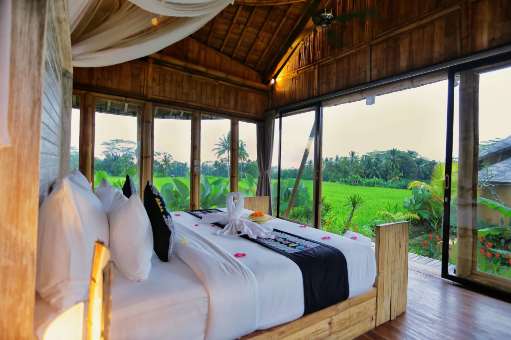 Padi Bali Villa With Private Jacuzzi