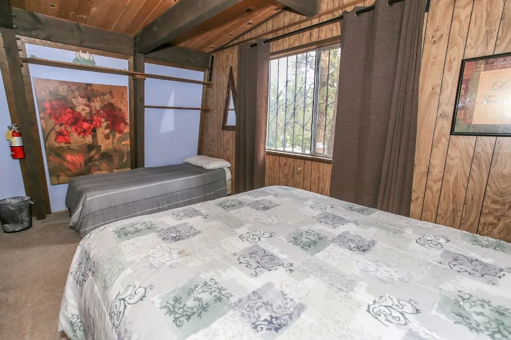 Bear Country Cabin