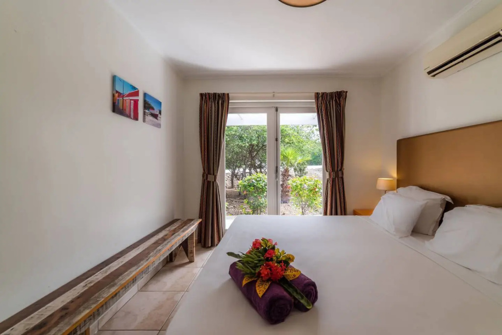 ? The Curacao Getaway - Coral Estate ?