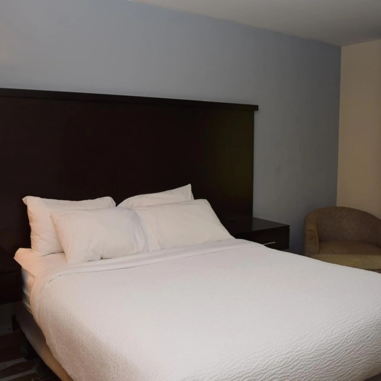 Staybridge Suites Syracuse Liverpool by IHG