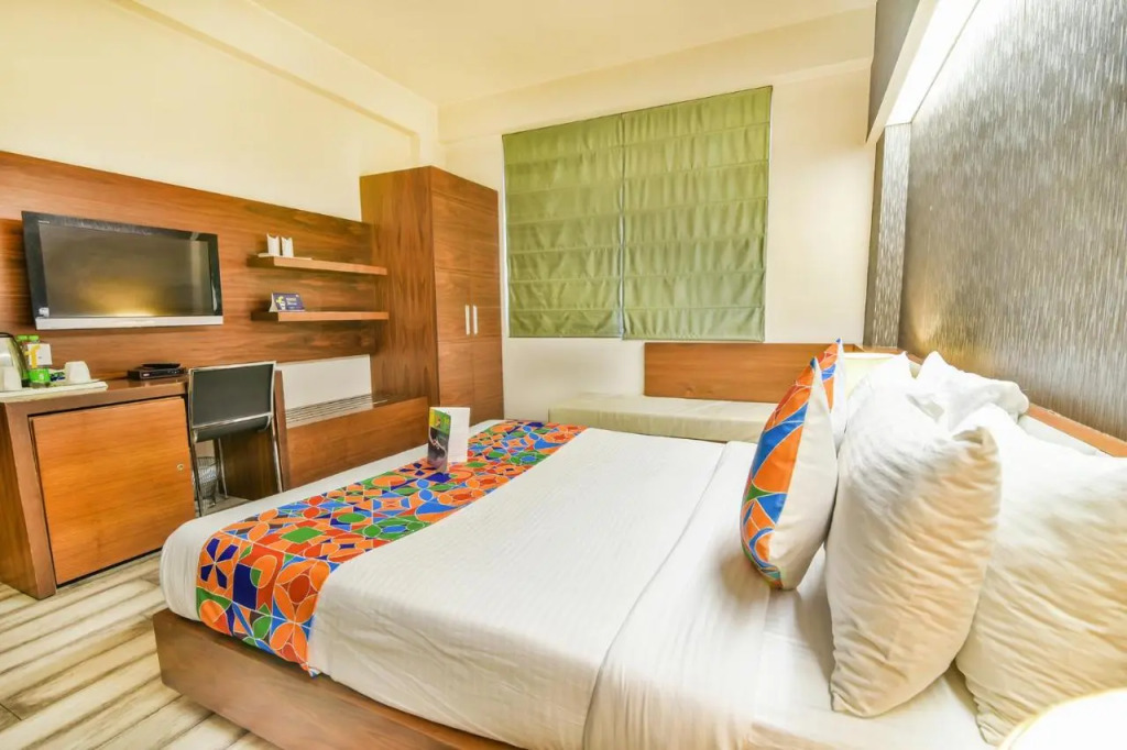 FabHotel Sage Saket