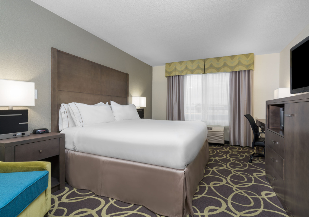 Holiday Inn Express Hotel & Suites Ames by IHG