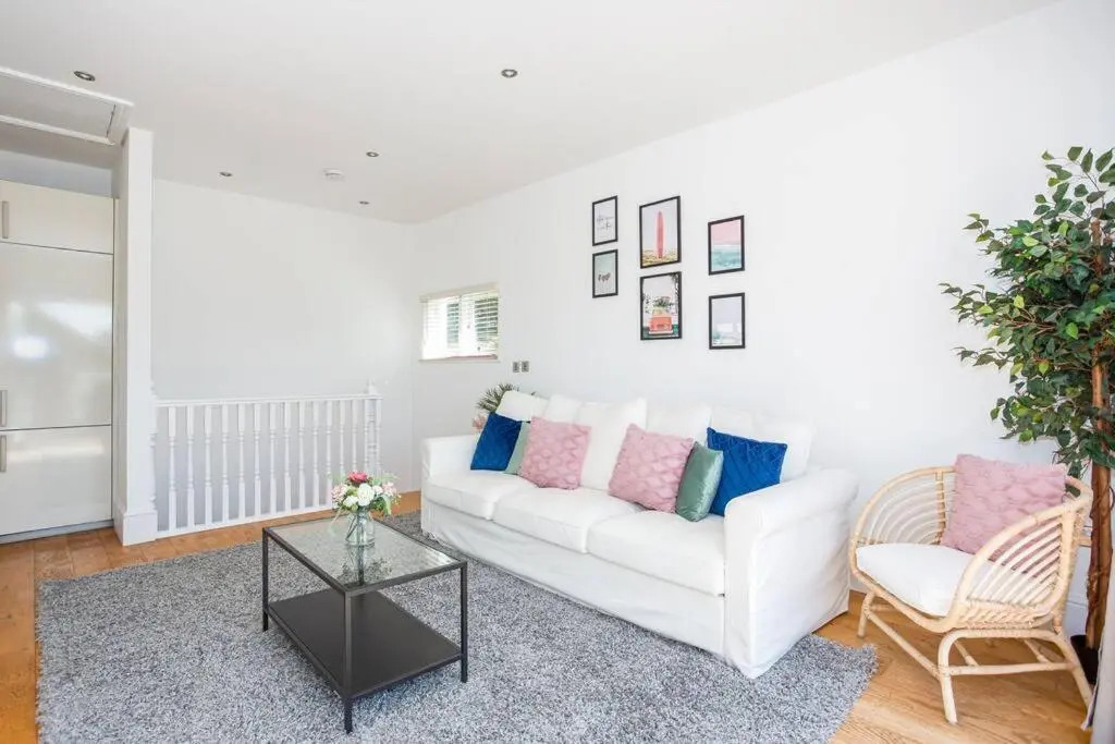 Estuary View by Sorted Stay
