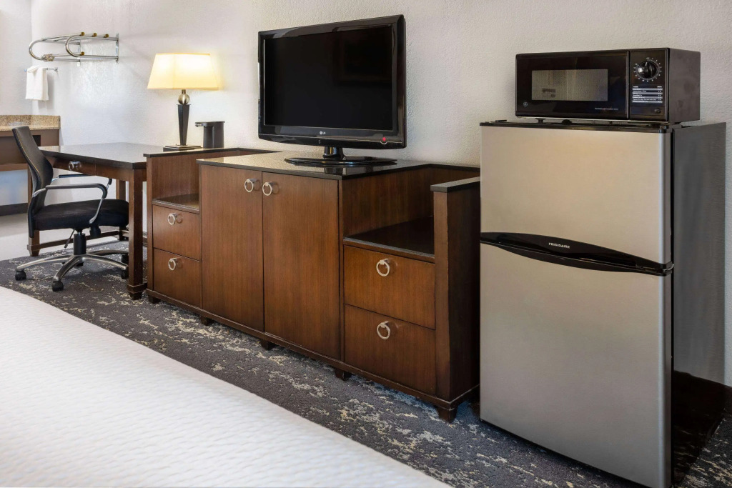 Travelodge by Wyndham Appleton