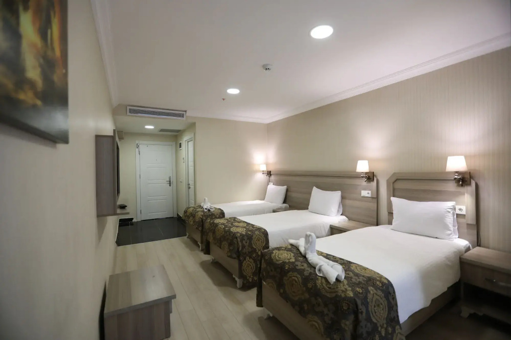 World Point Hotel Besyol