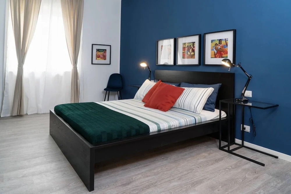 Large Apartment near City Center