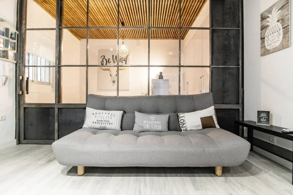 Cozy and modern apartment for 4 in Madrid