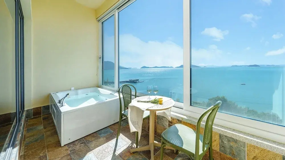 Yeosu Stay Raonpine Spa Pension