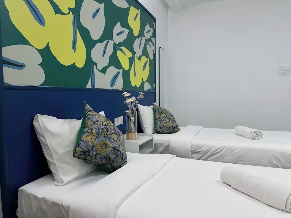Traveller Ark Hotel and Bunks