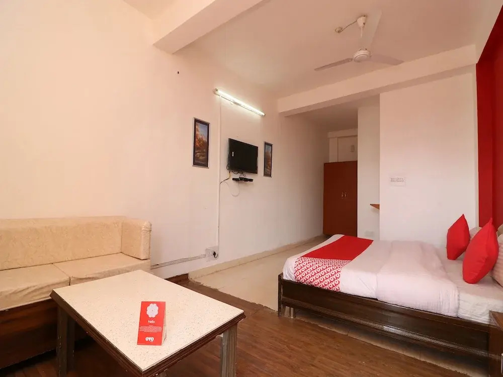 OYO 27647 Hotel Valley View