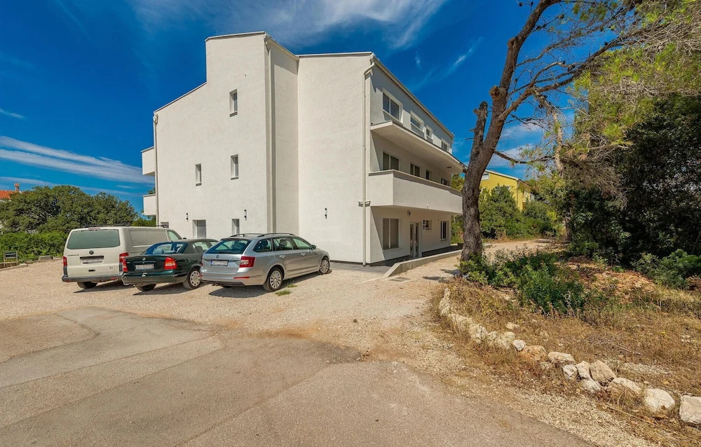 Amazing Apartment in Bibinje With Wifi