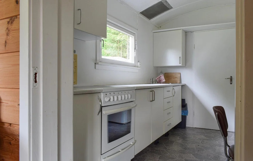 Beautiful Home in Sira With 2 Bedrooms and Wifi