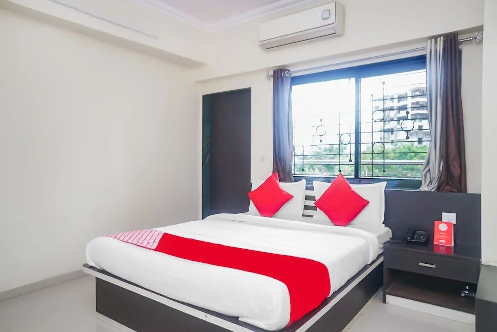 OYO 17121 Hotel Yashraj Inn