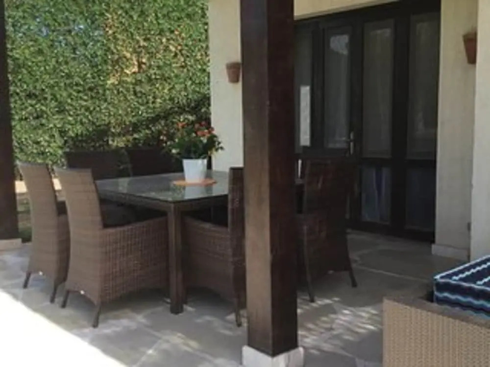 Villa - Sleeps 6 - Heated Pool - Garden - Parking