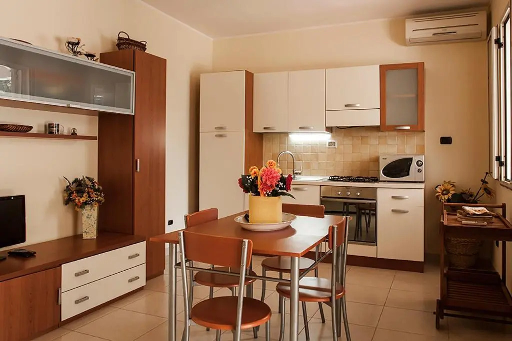 Villetta in residence con piscina spiaggia m110
