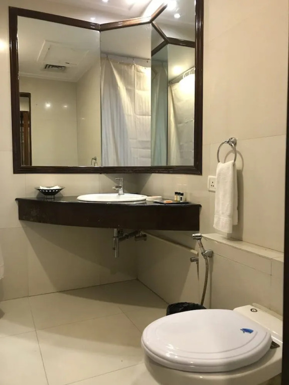Claremont KNY Hotel