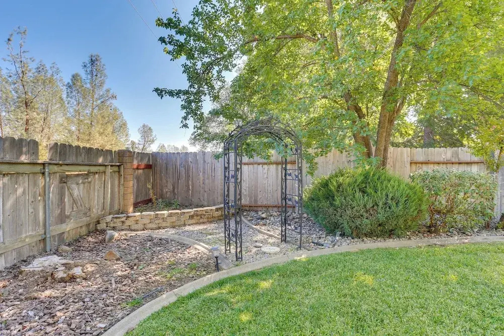 Redding Home w/ Patio Near Fishing