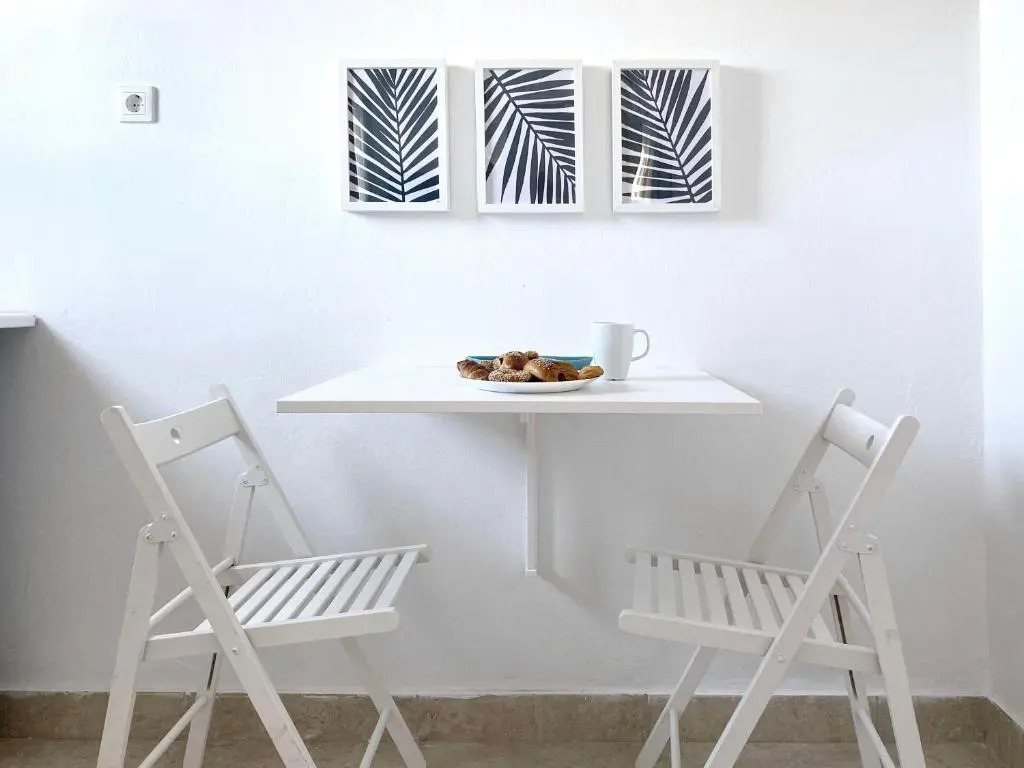 Palm Suite Blue
