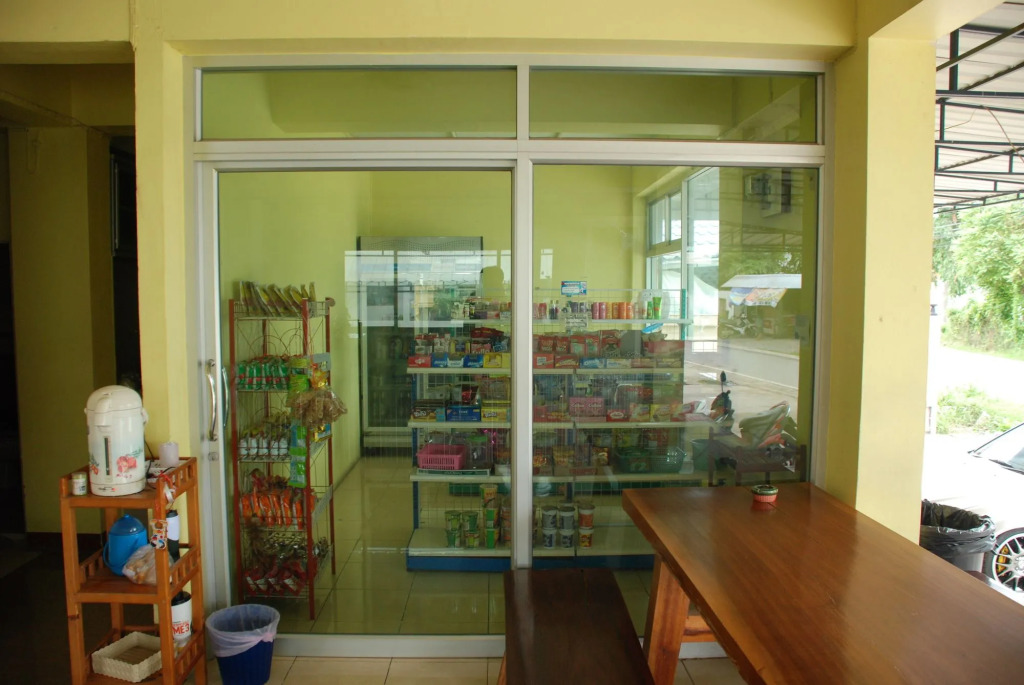Nuttasit Apartment