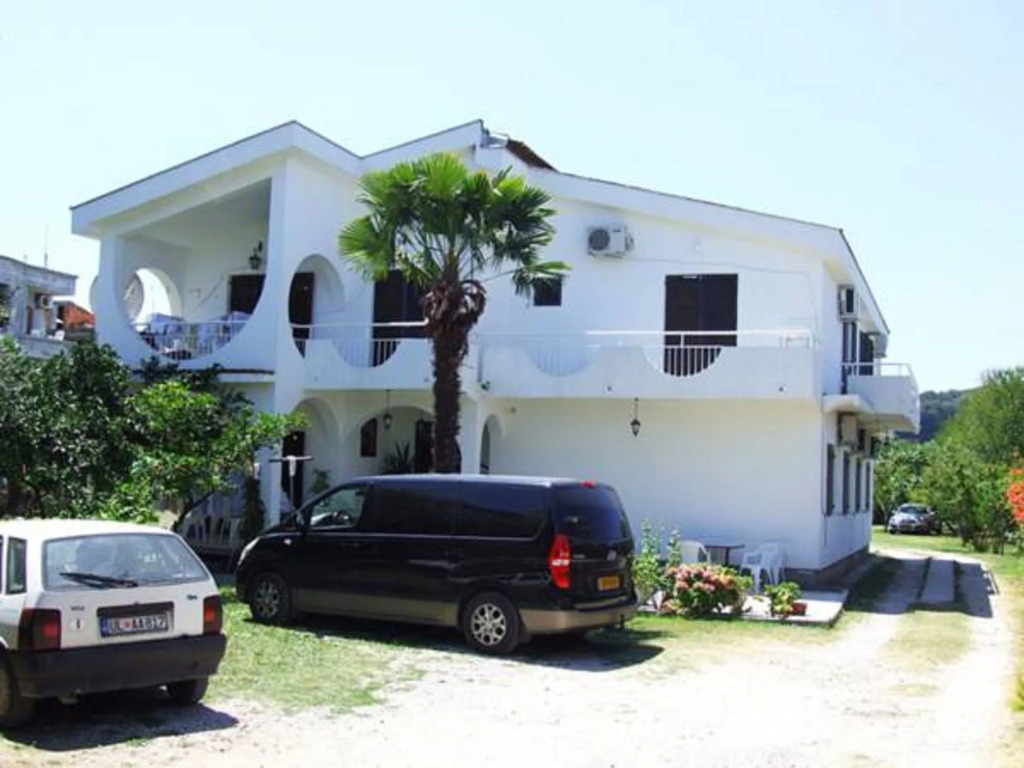 B&B Lovac Pool & Spa