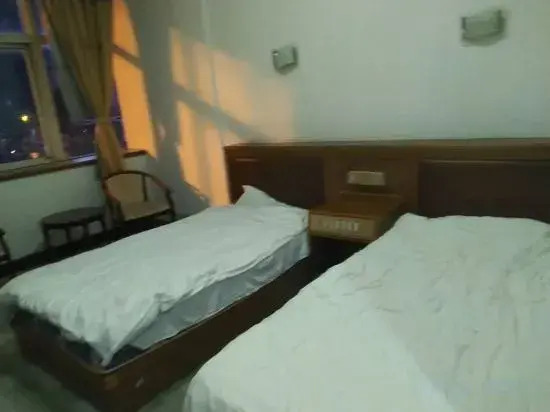 Anmen Golden Holiday Hotel