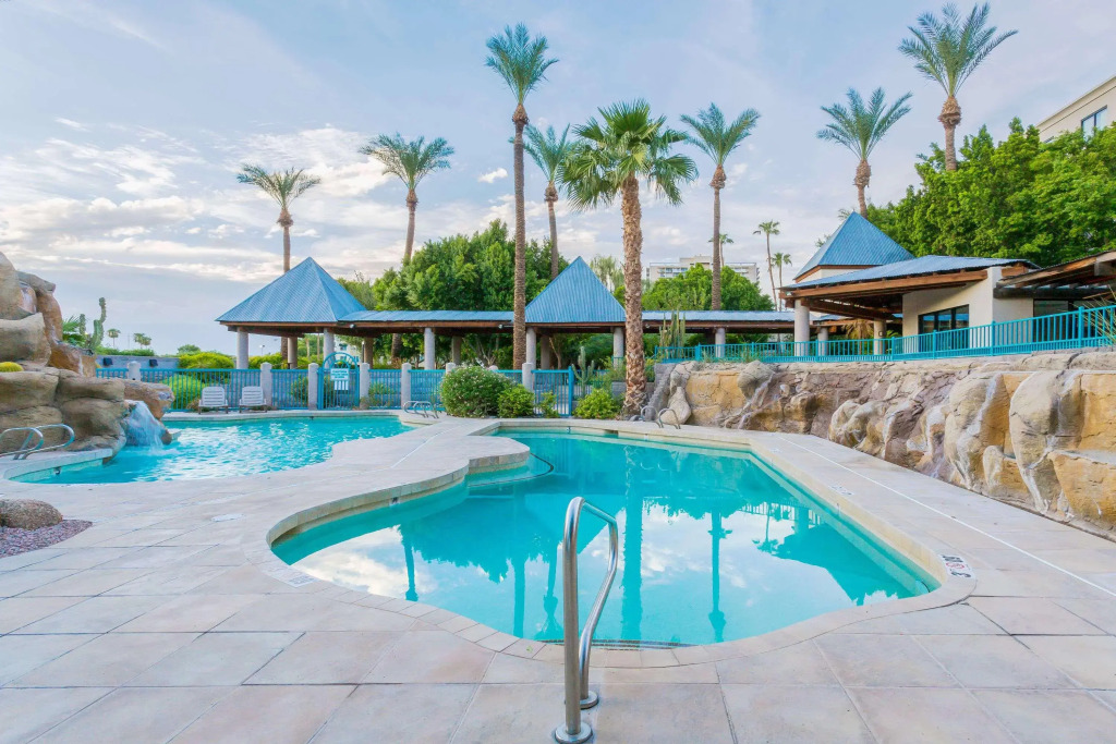 Wyndham Garden Phoenix Midtown