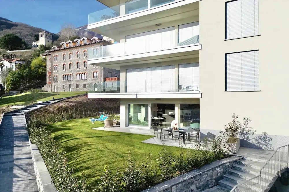 Modern House Apartments