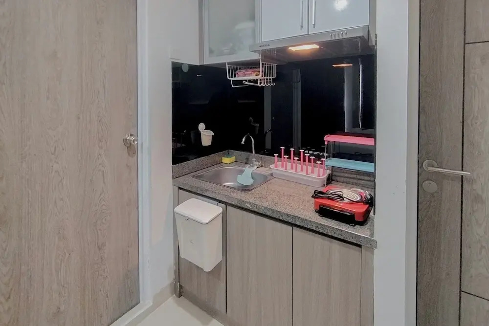 Simply Design Studio At Taman Melati Surabaya Apartment