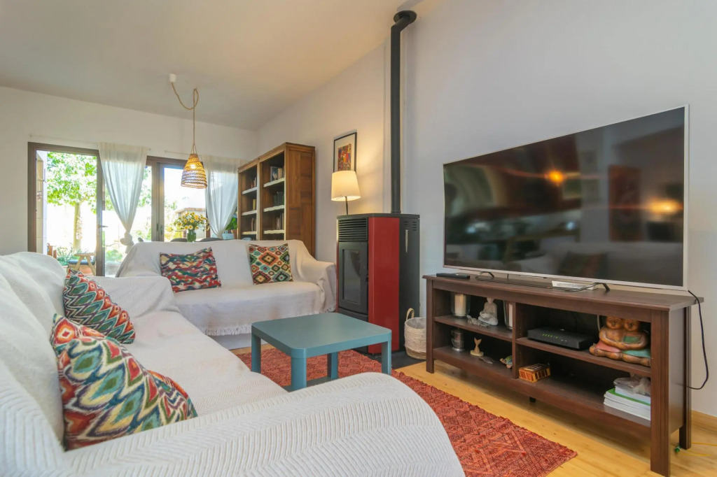 ELS ANGELS - Charming house with private pool Free WiFi