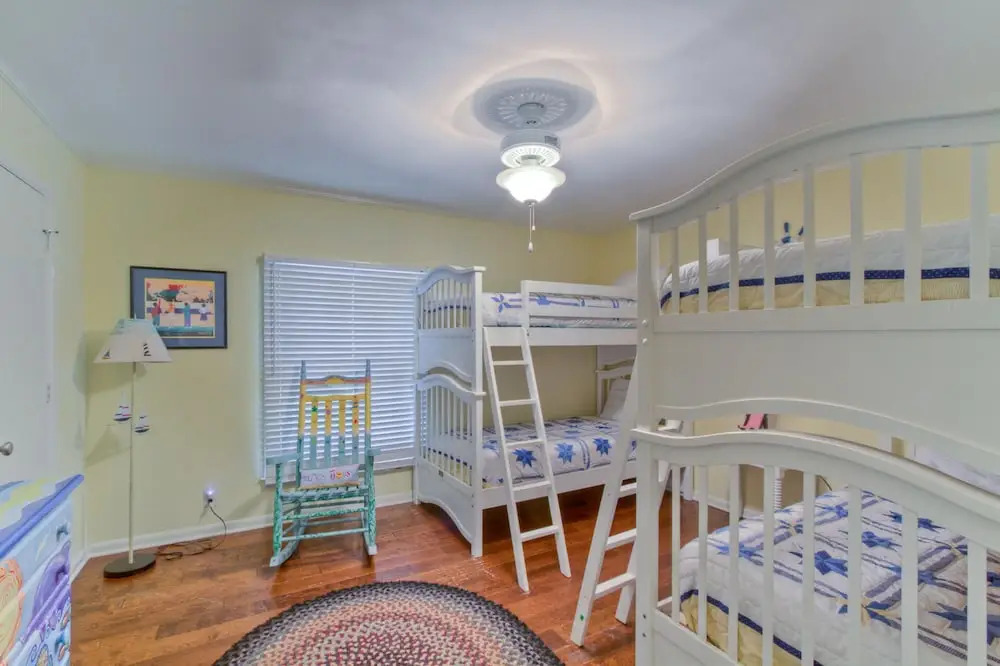 4322 15th Street by Hodnett Cooper