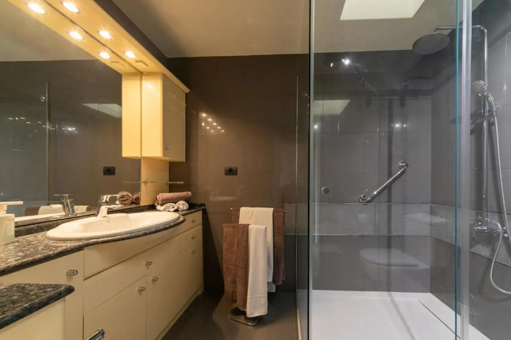 La Cornisa Vivac House