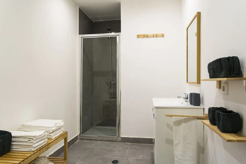 5 Bedroom Apartment near Av Liberdade