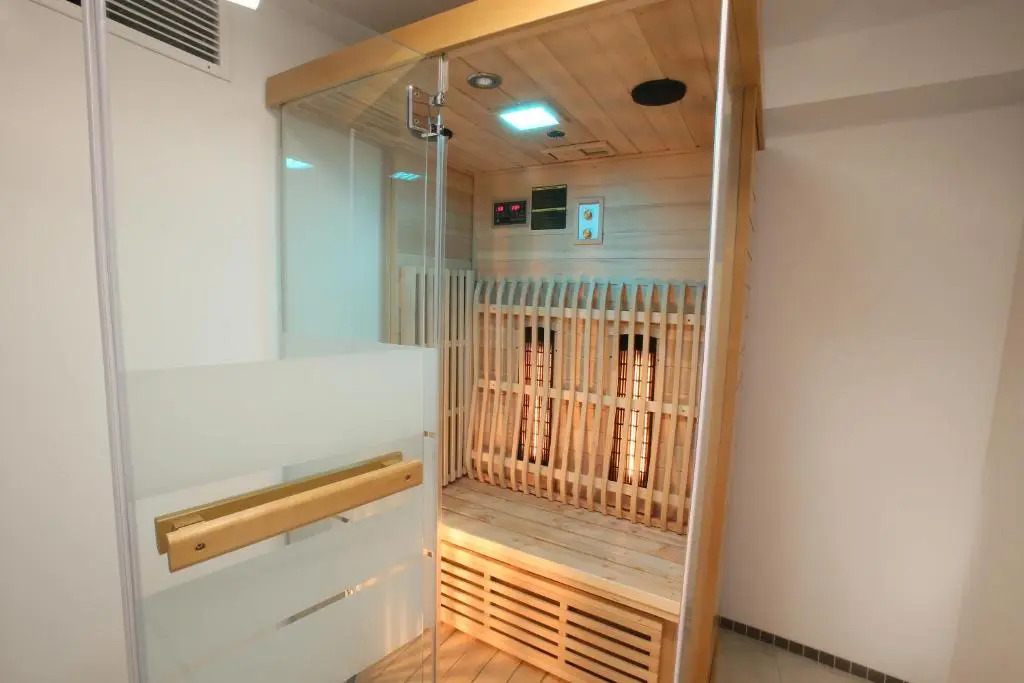 25h SPA-RESIDENZ Apartment LUXURY POOLs Garden private Beach