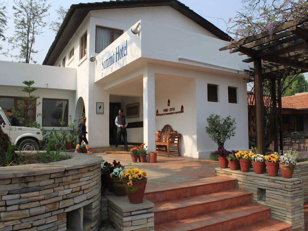 Summit Hotel