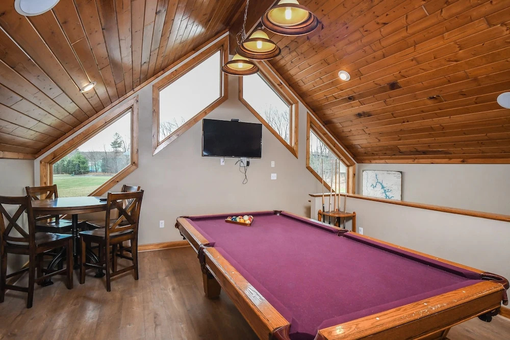 No Wake Zone 5 Bedroom House