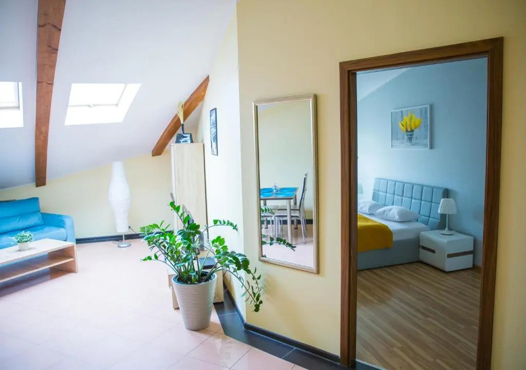 MARGI City Aparthotel