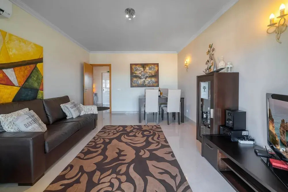 Lily Fabulous 1 BED APT With Roof Terrace Pool