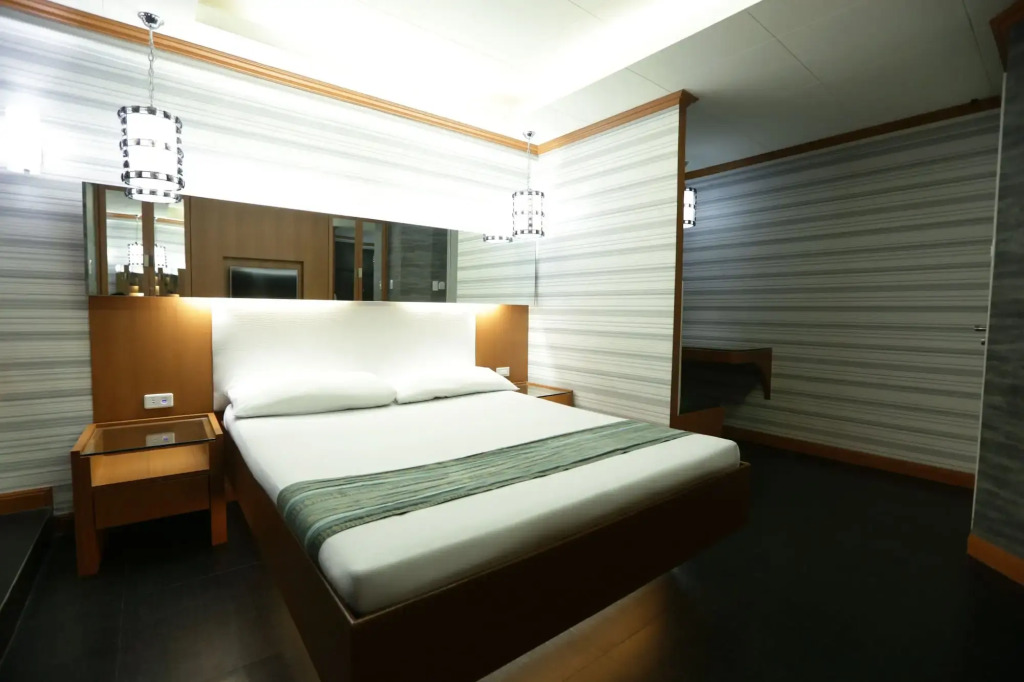 Hotel Ava Gil Puyat