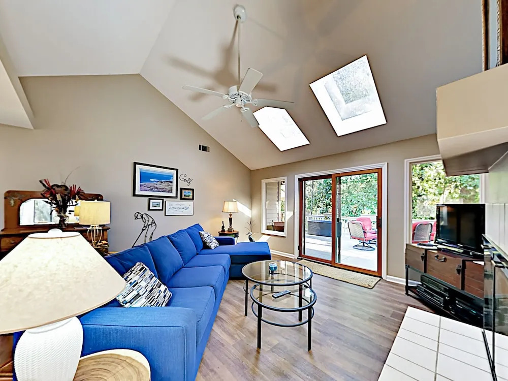 Sunny Coastal-chic W/ Private Deck & Sunroom 3 Bedroom Home