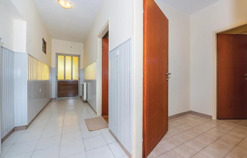 Three-Bedroom Holiday Home In Rozovac