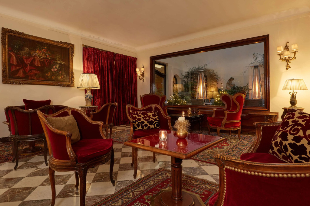 Hôtel Regina Louvre