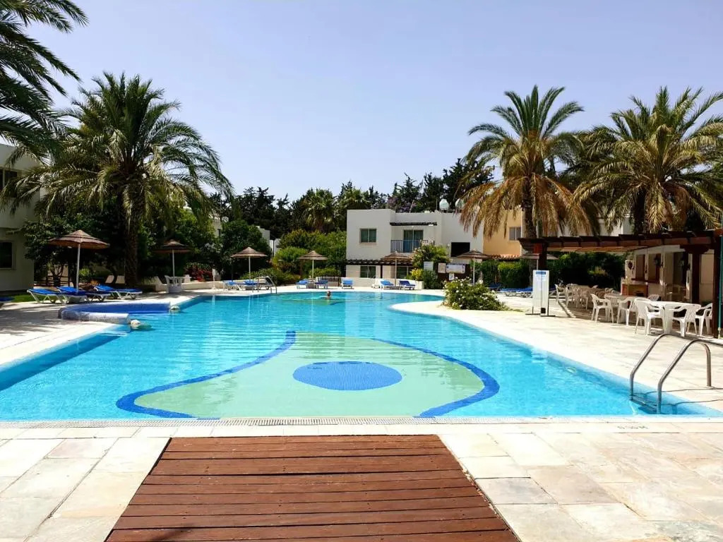 Modern studio apartment in Paphos Gardens Resort