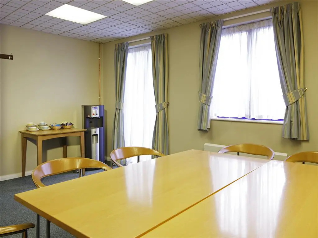 Garner Hotel Chesterfield North by IHG